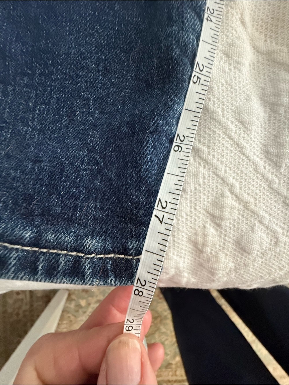 Hudson High Rise Straight Jean size 31

Tags off, washed, never worn